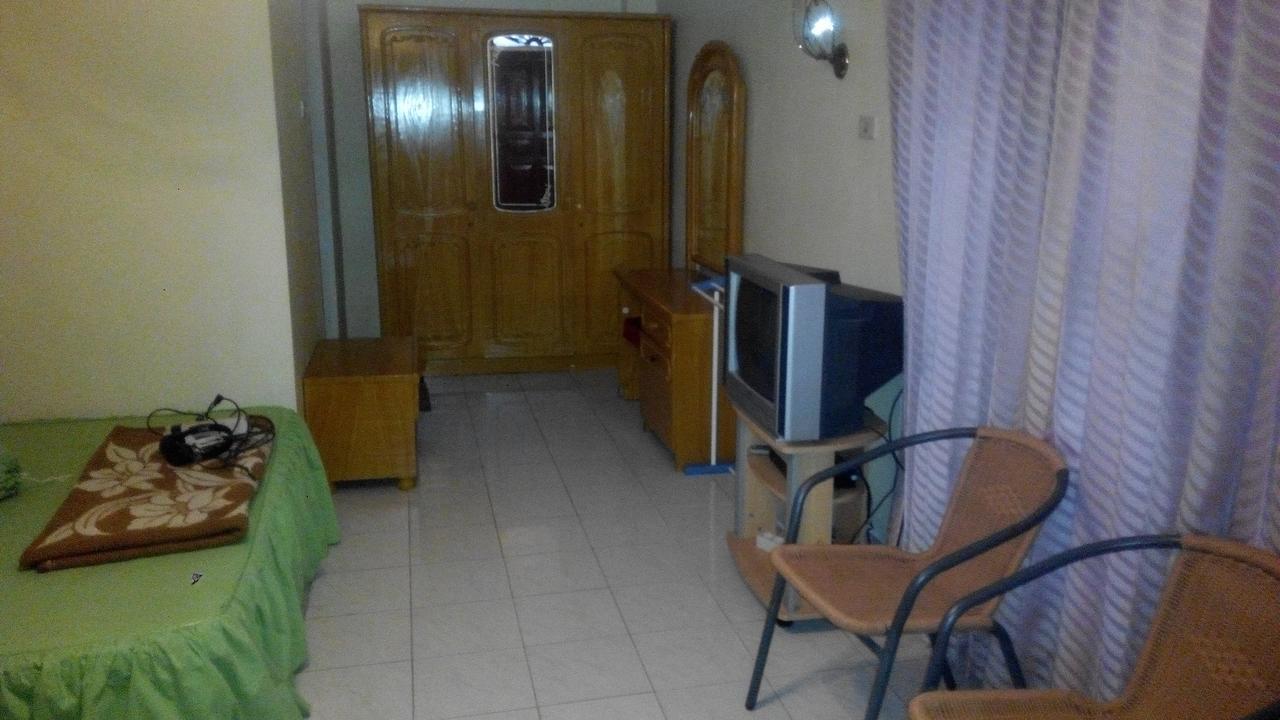 Melissa Palace Hotel And Karaoke Parapat Esterno foto